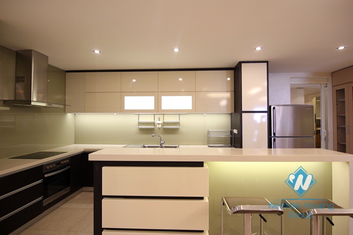 Nice 3 bedrooms apartment for rent in Tay Ho, Hanoi